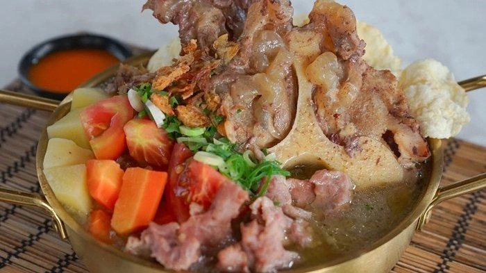 7 Rekomendasi Warung Sop Buntut Enak di Jakarta