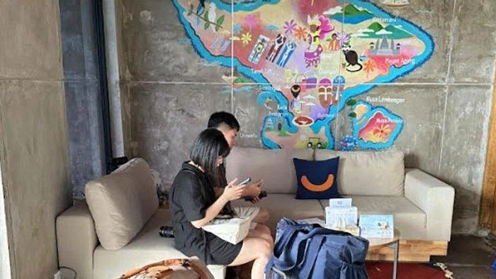 Banyak Wisatawan Tak Sabar Jelajahi Bali Tapi Belum Bisa Masuk Hotel, Pria ini Buat Ruang Singgah