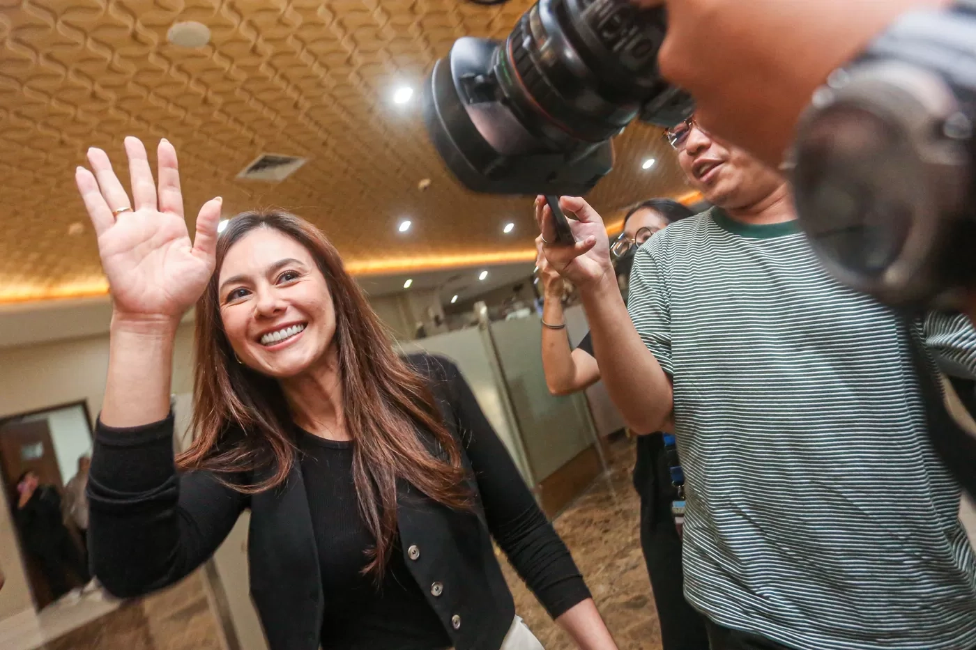 Belajar dari Kasus Wulan Guritno dan Sabda Ahessa, Perlukah Meminjami Pacar Uang?