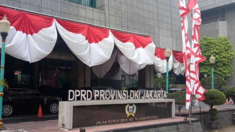 Mewah! Pakaian Dinas dan Atribut Anggota DPRD DKI Baru Telan Anggaran Rp 3,08 Miliar, Pakai Pin Emas