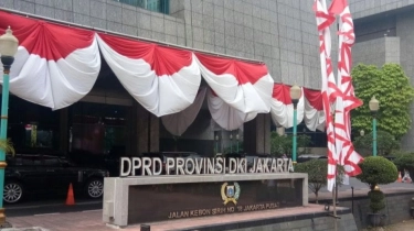 Mewah! Pakaian Dinas dan Atribut Anggota DPRD DKI Baru Telan Anggaran Rp 3,08 Miliar, Pakai Pin Emas