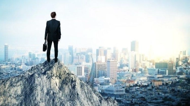 Buku Kisah Inspiratif 65 Pengusaha Diluncurkan: Hadapi Tantangan hingga Raih Sukses