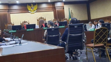 Eks Mensos Juliari Batubara Ngaku Telepon-teleponan dengan Sri Mulyani di Sidang Korupsi Bansos