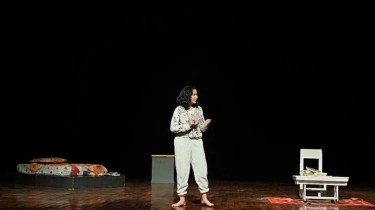 Full Colour Teater, Kecil-Kecil Cabe Rawit