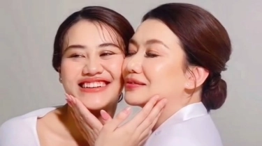 Adu Tas Aaliyah Massaid dan Reza Artamevia, Anak dan Ibu Pakai Brand Favorit Old Money