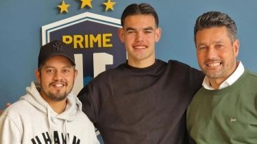 Fardy Bachdim Unggah Potret Bareng Striker Keturunan, Kode Dinaturalisasi Timnas Indonesia?