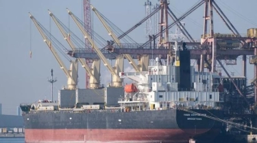 Kelompok Houthi Serang Kapal Tanker di Lepas Pantai Aden Yaman Menewaskan 2 Orang dan Melukai 6 ABK