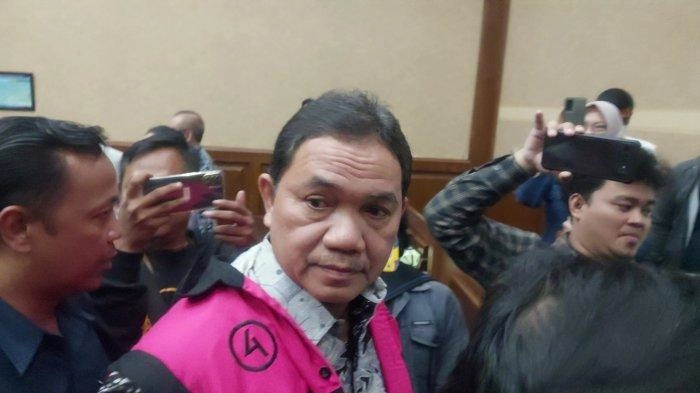 Sidang Korupsi Tower BTS Kominfo, Hakim Ceramahi Anggota BPK Achsanul Qosasi untuk Rajin Ibadah