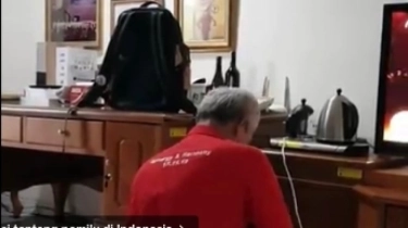Ganjar Pranowo Setrika Baju Alam, Atikoh Langsung Beri Pesan Ini untuk Calon Menantu