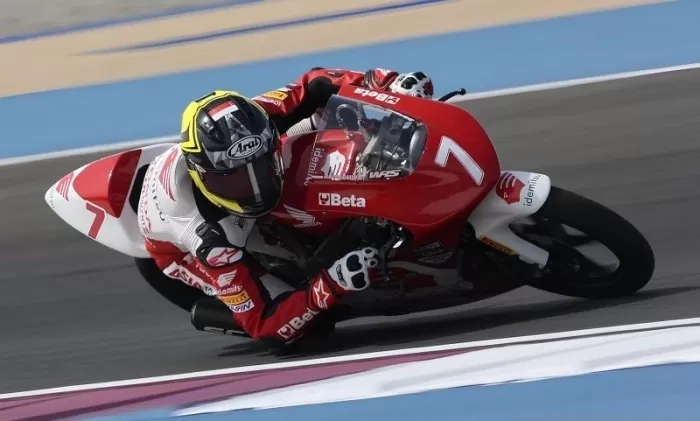 Momen Kiandra Ramadhipa saat Menaklukkan Race Kedua ATC 2024 di Lusail