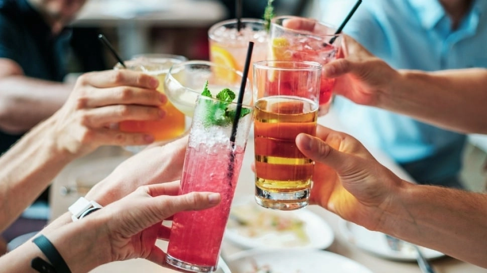 5 Zodiak Sering Makan Banyak, Pisces Jago Cari Tempat Bukber Terenak