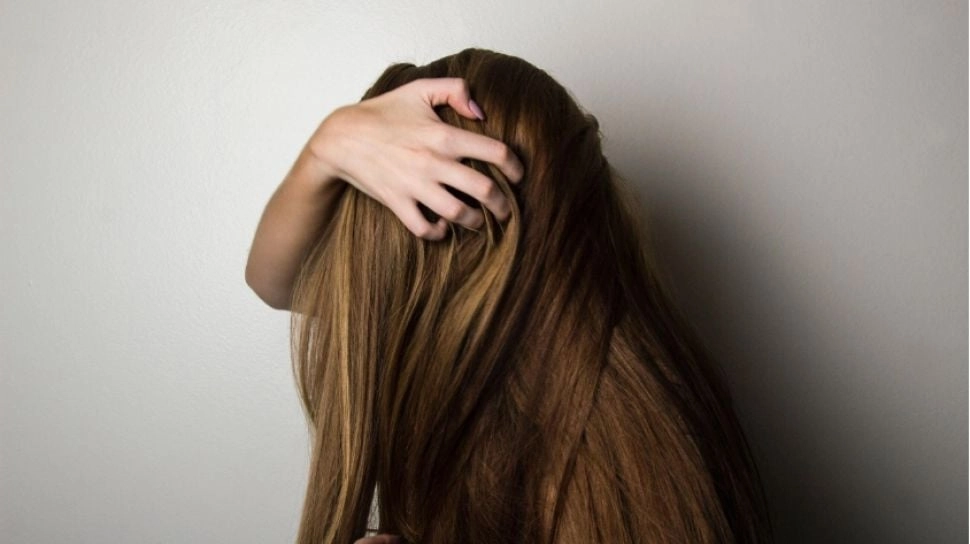 Rahasia Rambut Lebih Kuat dan Sehat, Ini Perbedaan Perawatan Rambut Rontok Temporer VS Kronis