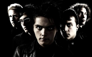 Lirik dan Terjemahan Lagu Teenagers - My Chemical Romance: They're Gonna Clean Up Your Looks