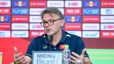 Philippe Troussier Pantas Pusing, 2 Pemain Vietnam Masuk Rumah Sakit Sebelum Lawan Timnas Indonesia