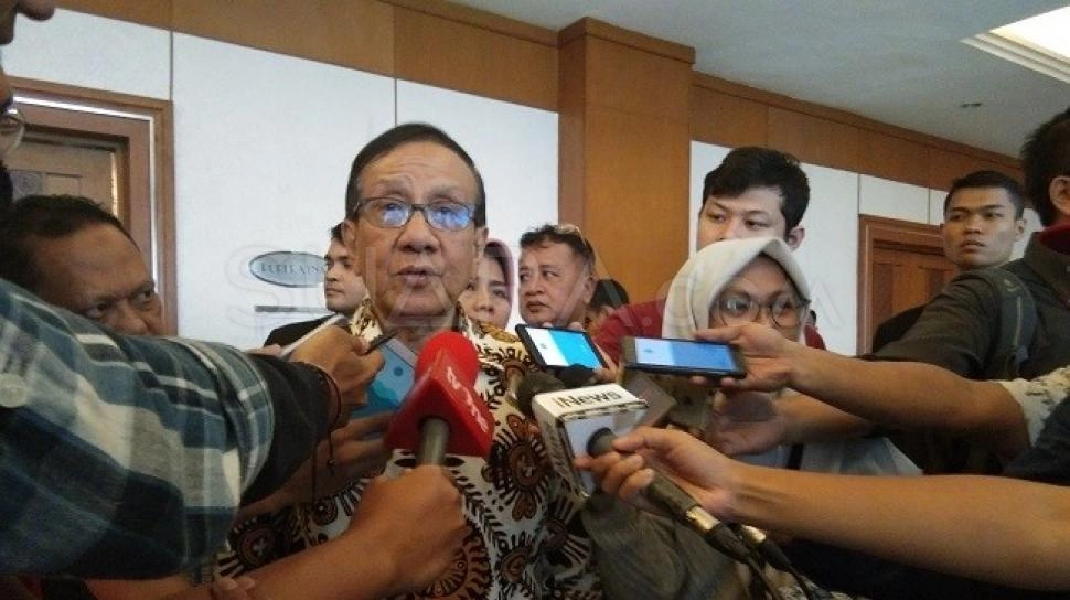 Jokowi Blusukan ke Golkar Sejak 2004: Pernah Ketemu dengan Akbar Tanjung di Bambu Apus