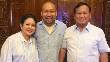Titiek Soeharto dan Prabowo Kompak Pakai Baju Couple saat Buka Puasa Pertama: Mas Didiet Nggak Diajak