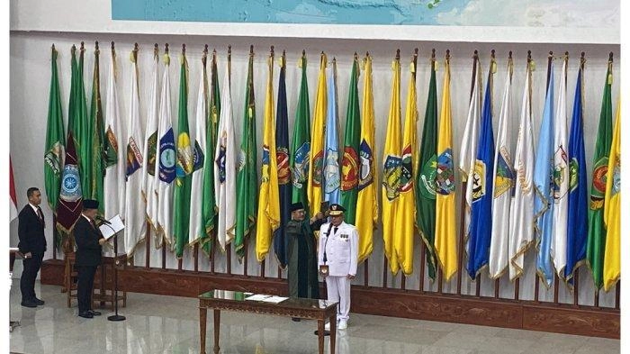 Mendagri Tito Lantik Bustami Hamzah Jadi Pj Gubernur Aceh Gantikan Achmad Marzuki