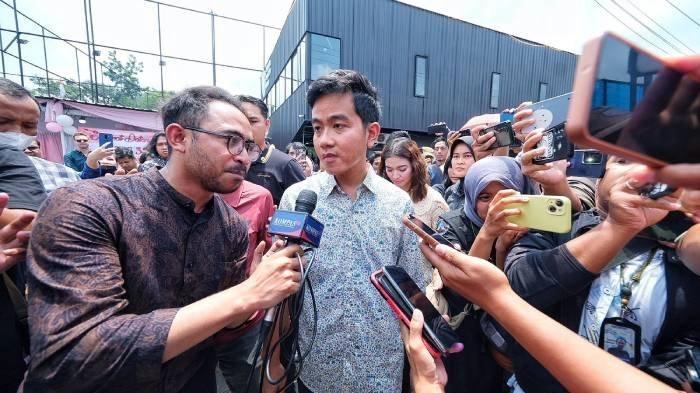 Tanggapi Isu Maju Jadi Ketum Golkar Gantikan Airlangga Hartarto, Gibran: Biar yang Senior