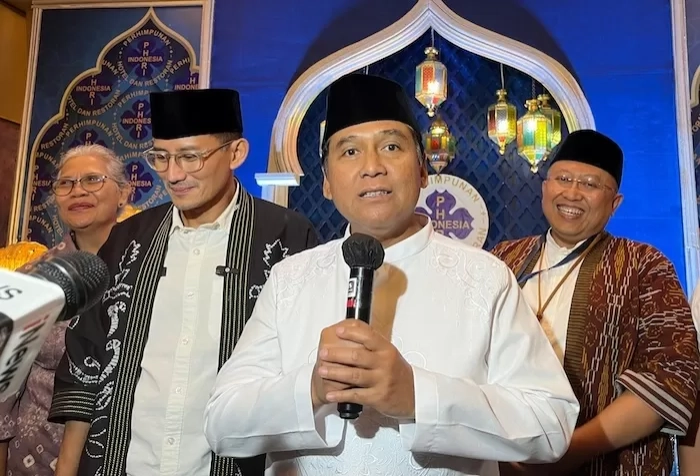 Menparekraf Sandiaga Uno Minta THR Diberikan Lebih Awal ke Pekerja, Ketua PHRI Bilang Begini