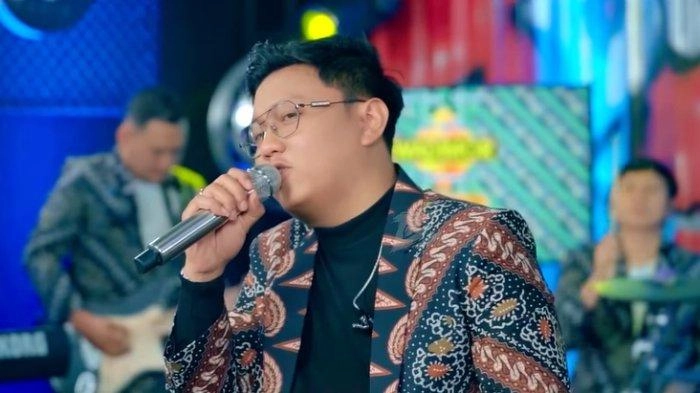 Chord Gitar Kawanen Saur - Denny Caknan, Kunci C, Mau Bengi Aku Angel Tangi