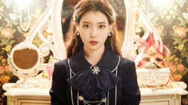 Lirik dan Terjemahan Lagu Celebrity - IU: You are My Celebrity