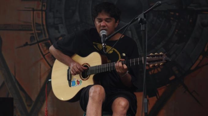 Sempat Menghilang 3 Bulan, Jason Ranti Ciptakan Lagu Hari Hari Musik Bermodal Gitar Pemberian Kawan