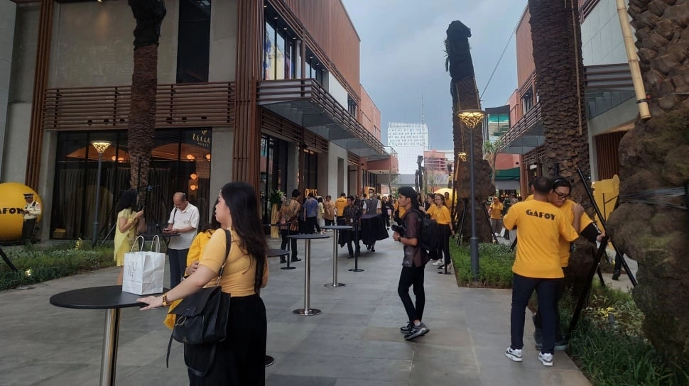 Rekomendasi Tempat Makan yang Gak Cuma Jual Makanan Enak, Bisa Nongkrong Sampai 'Numpang' Kerja di Kafe