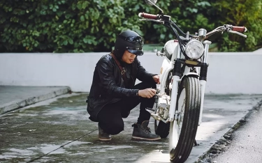 5 Tips Aman Berkendara saat Musim Hujan