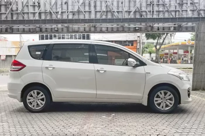 Ingin Coba Mobil Hybrid Tapi Nggak Mau Mahal? Beli Suzuki Ertiga Diesel Seken, Harga Bekasnya Menarik