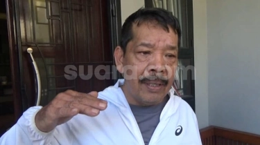 Ekspresi Bangga Edison Ginting Meski Sang Anak Dikalahkan Jonatan Christie di All England