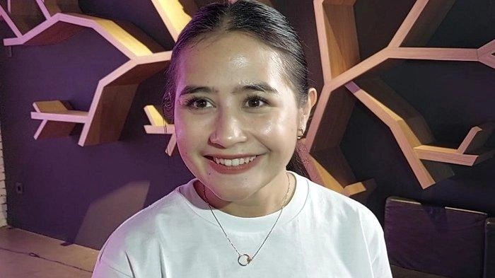 Ingin Tetap Awet Muda, Prilly Latuconsina Hindari Makan Gorengan dan Es Buah Saat Buka Puasa