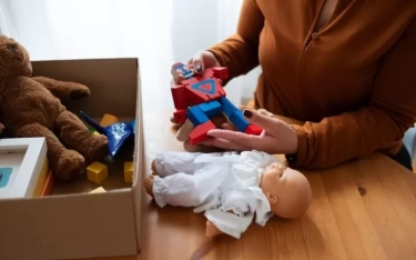 5 Kebiasaan Aneh Si Langka INFJ, Salah Satunya Gemar Mengoleksi Barang-Barang Tak Biasa