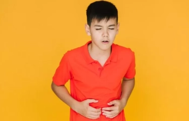Penyebab dan Cara Mengatasi Mual saat Puasa Ramadhan