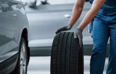 Wajib Tahu! Tips Cek Kondisi Ban Mobil untuk Mudik Lebaran