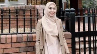 Usai Makan di Depan Orang Puasa, Kini Adab Oki Setiana Dewi Bicara sambil Kunyah Makanan Ikut Disorot