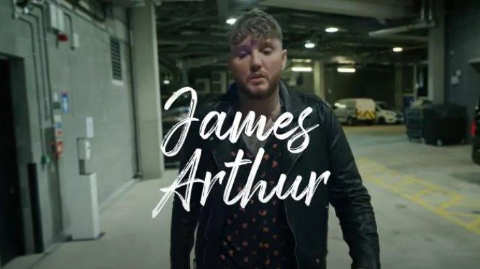 Terjemahan Lirik Lagu Emily - James Arthur: When I Hear You Cry, I'll Sing You Back to Sleep