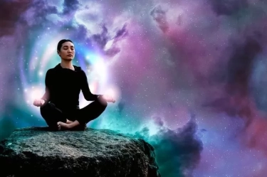 Menyingkap Rahasia Law of Attraction: Mengarahkan Energi Positif untuk Meraih Tujuan   