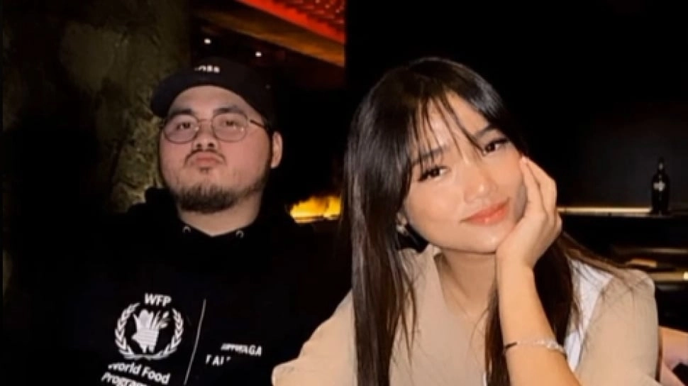 Dikabarkan Pacaran, Beda Latar Belakang Keluarga Fuji dan Rafi Mohammad Bak Bumi Langit?