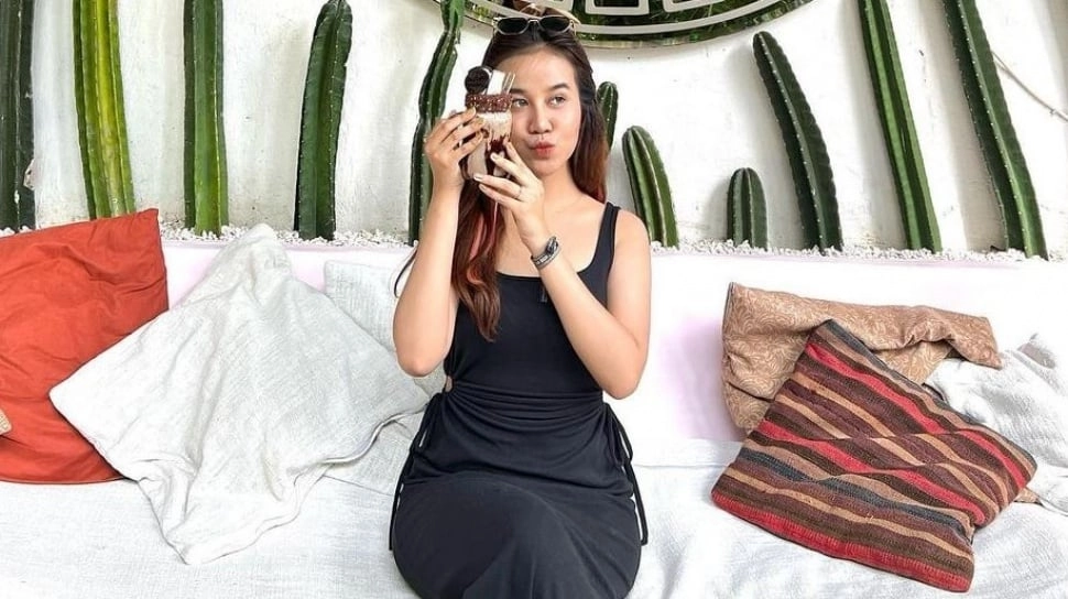 Mayang Pamer Beli Syal di Malaysia: Katanya Artis Kok ATM Masih Biru