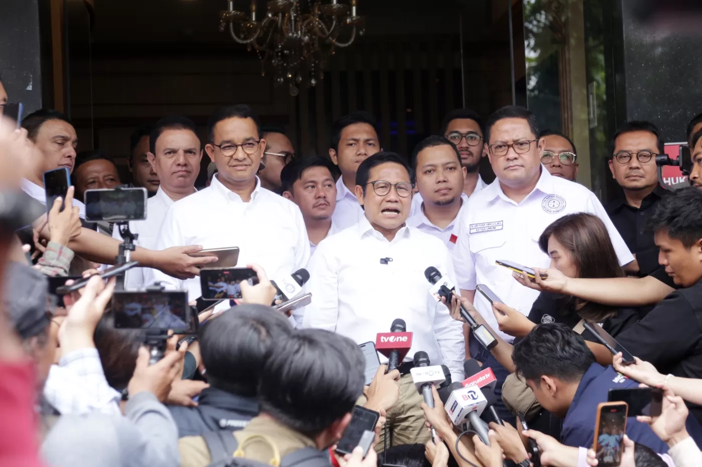 Tim Hukum Nasional AMIN Resmi Daftarkan Gugatan Hasil Pemilu ke MK