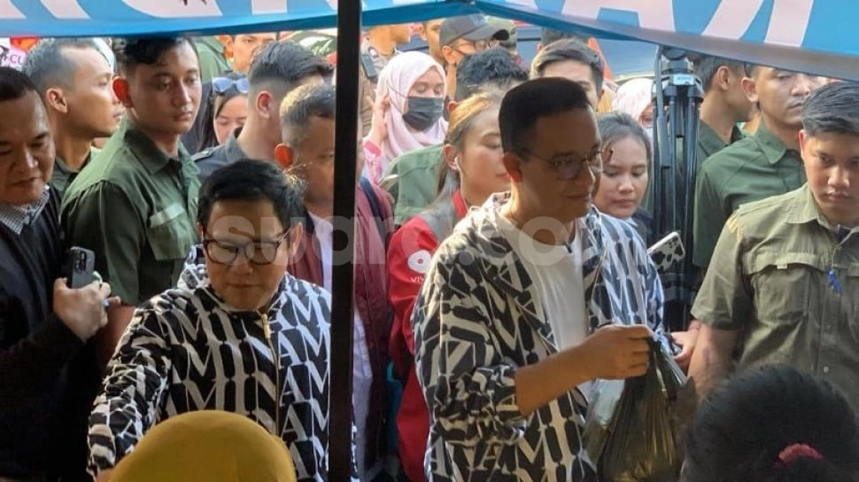 War Takjil Naik Vespa, Jaket Couple Anies-Cak Imin Jadi Sorotan, Siapa Desainernya?