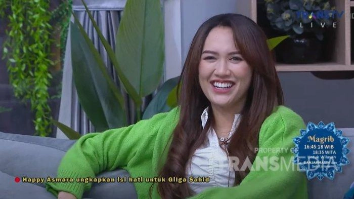 Klarifikasi Hubungan dengan Gilga Sahid, Happy Asmara Tanggapi Kepergok Dicium Jidat: Udah Biasa