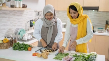Cicipi Makanan Meski Enggak Ditelan Puasanya Batal Gak Sih?