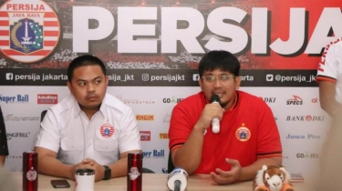 Polemik Jersey Timnas Masih Berlanjut, Kini Erspo Adu Mulut dengan Ketua Jakmania