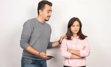 5 Cara Menghadapi Perselingkuhan dengan Elegan, Jangan Biarkan Amarah Serta Dendam Menguasai Anda!