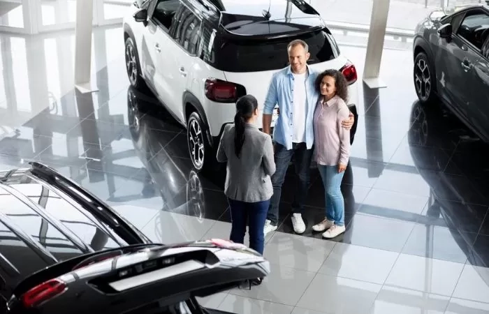 Simak 6 Kelebihan Sewa Mobil untuk Mudik Lebaran Dibanding Pakai Kendaraan Umum atau Pribadi!