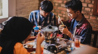 4 Zodiak Paling Ahli Rencanakan Bukber Puasa Ramadan, Virgo Punya Semua Kontak Teman Lama