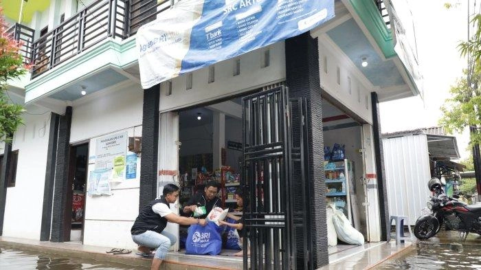 Tanggap Bencana Banjir, BRI Peduli Salurkan Bantuan Bagi Warga Terdampak di Demak