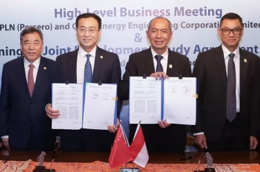 PLN Indonesia Power dan China Energy Sepakat Kaji Pengembangan Energi Hijau Skala Besar di Sulawesi