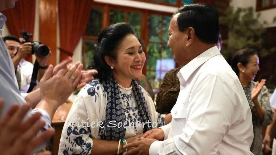 Kocaknya Prabowo Mendadak Turun Mobil Hanya Karena Ingin Nyanyi Lagu Ini